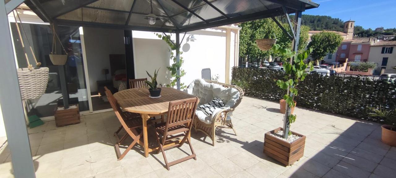 Appartement Provencal Avec Terrasse Dans Le Var Les Arcs-sur-Argens Exteriér fotografie