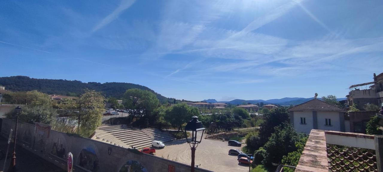 Appartement Provencal Avec Terrasse Dans Le Var Les Arcs-sur-Argens Exteriér fotografie